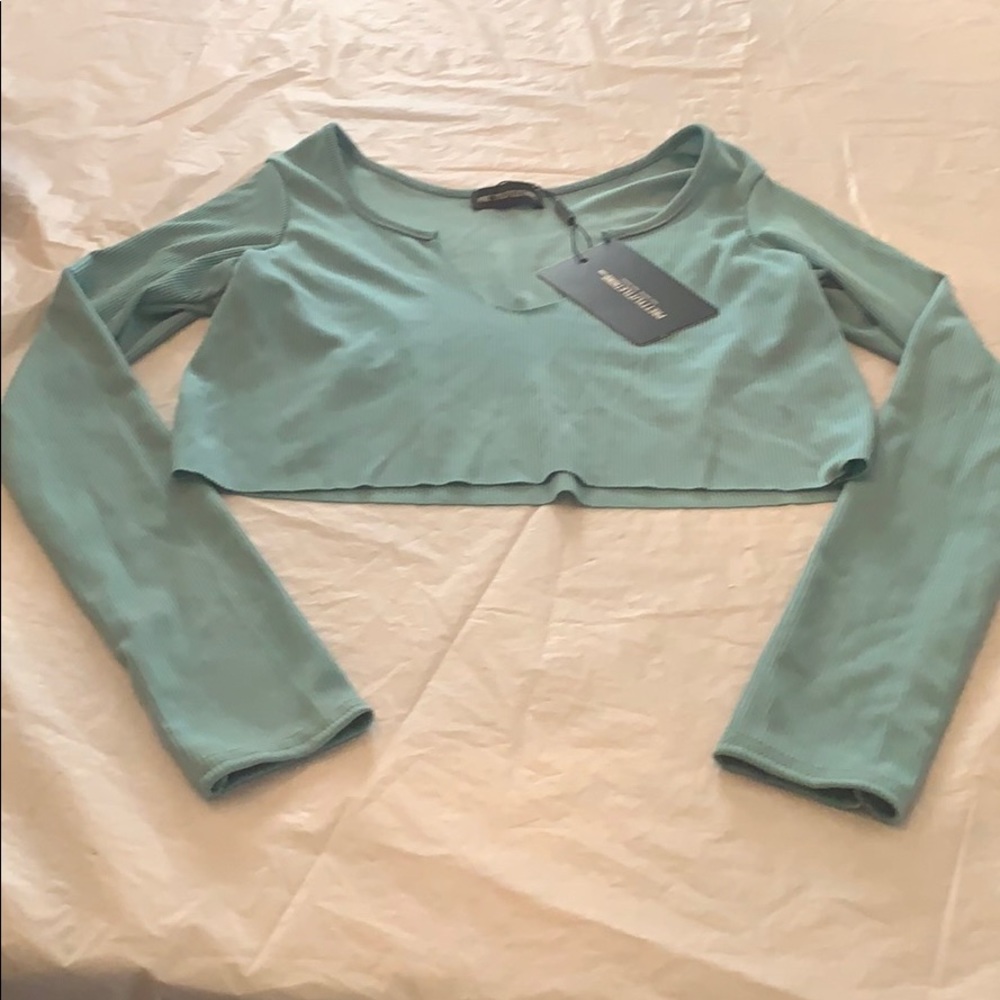 Ribbed long sleeve crop top